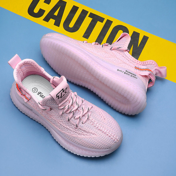 Légáteresztő, fűzős tornacipő fiúknak - három színben