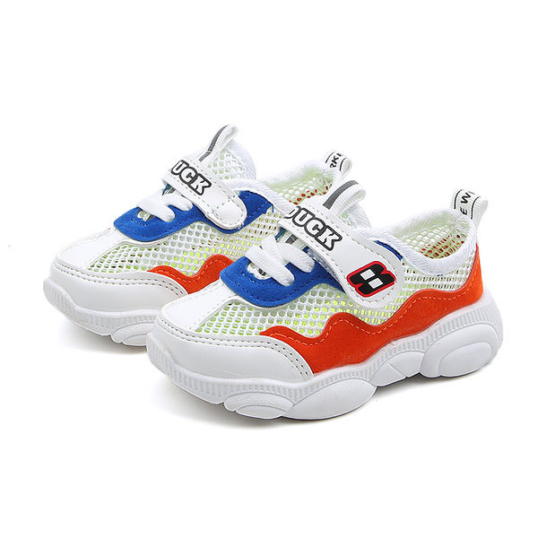 Παιδικά αθλητικά παπούτσια από  ύφασμα με με κορδόνια και κούμπωμα velcro για αγόρια