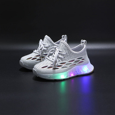 Világító, légáteresztő gyerekcipő fiúknak és lányoknak