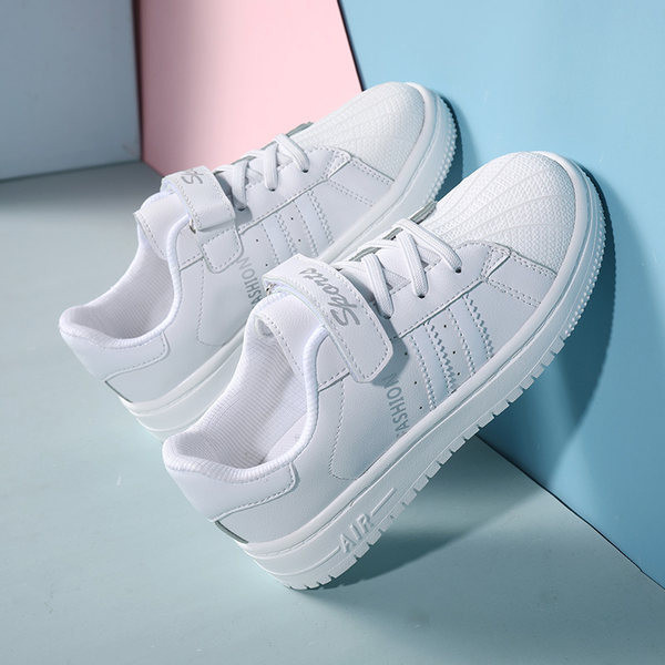 Παιδικά αθλητικά παπούτσια για αγόρια από τεχνητό δέρμα