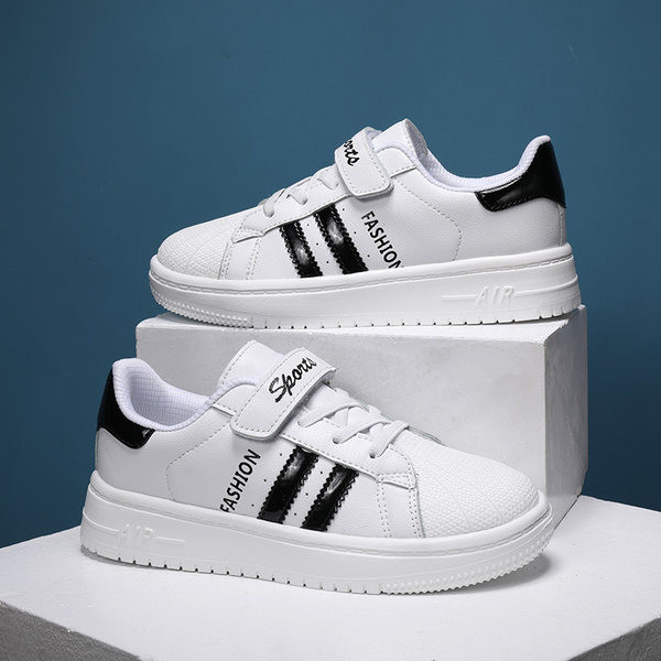 Παιδικά αθλητικά παπούτσια για αγόρια από τεχνητό δέρμα