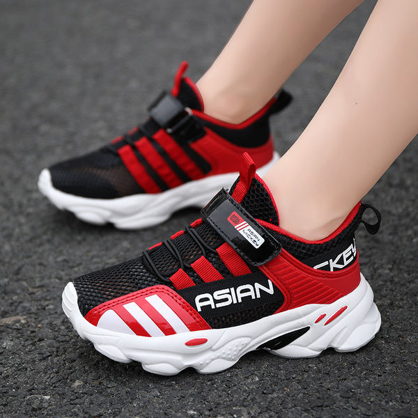 Nyári gyerek tornacipők új modellje durva talppal fiúknak