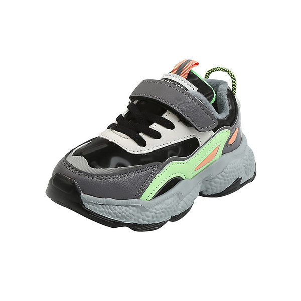 Παιδικά αθλητικά παπούτσια με λουράκια βελκρό και κορδόνια σε τρία χρώματα κατάλληλα για αγόρια