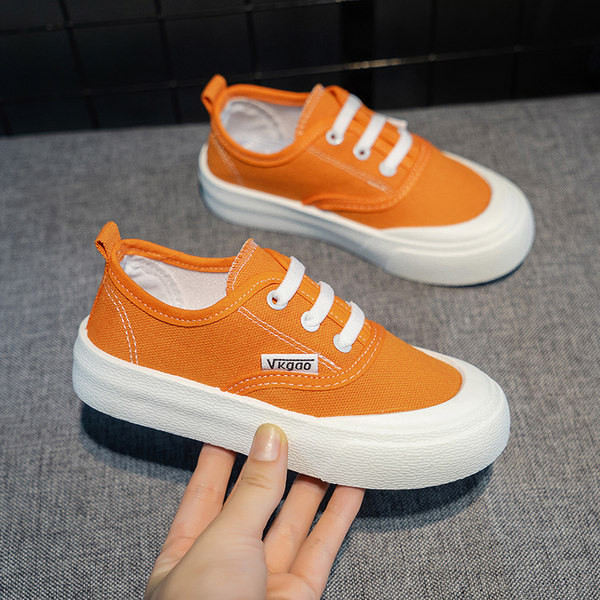 Lapos talpú gyerekcipő - fiúknak és lányoknak