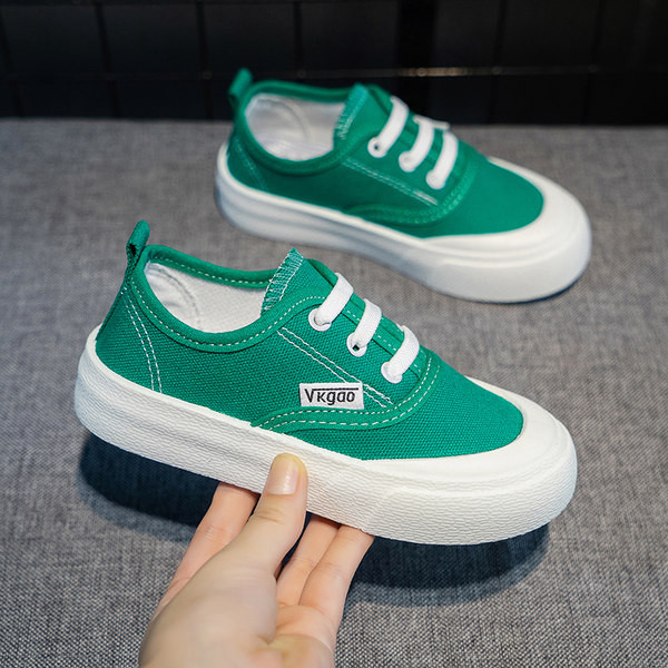 Lapos talpú gyerekcipő - fiúknak és lányoknak