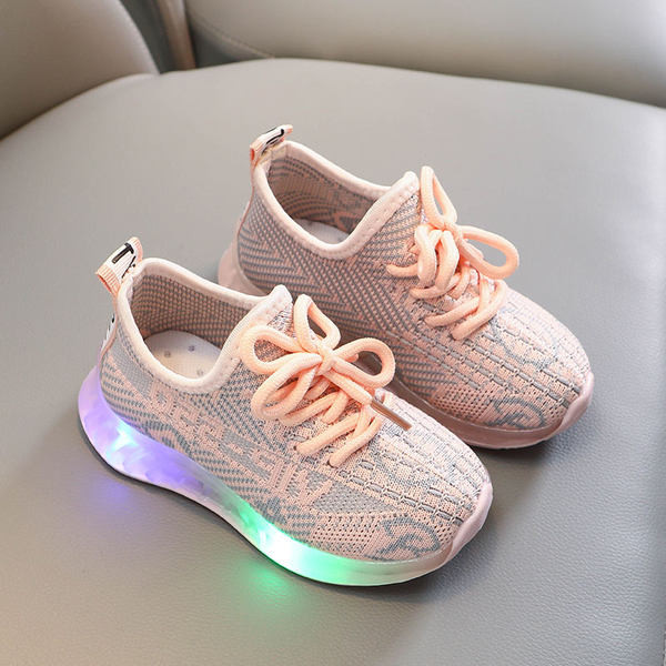 Lameda tallaga vabaaja tossud lastele – helendavad