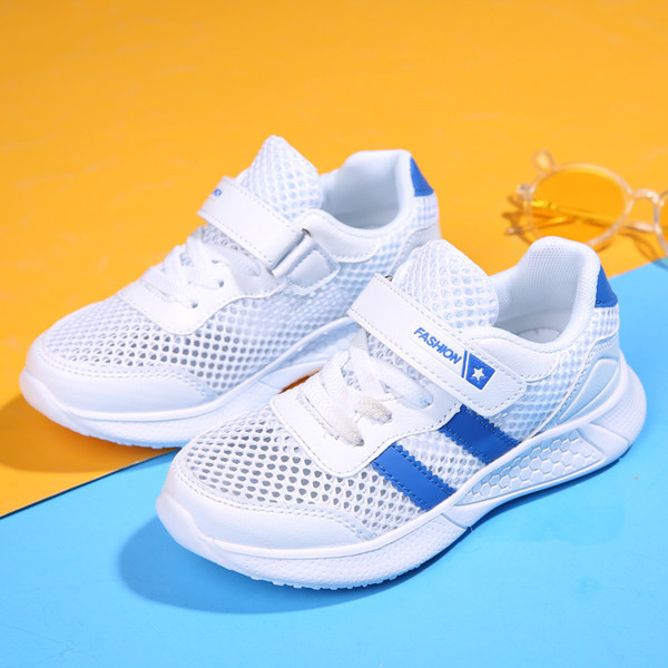 Új hálós gyerekcipő modell fiúknak fehér és fekete színben