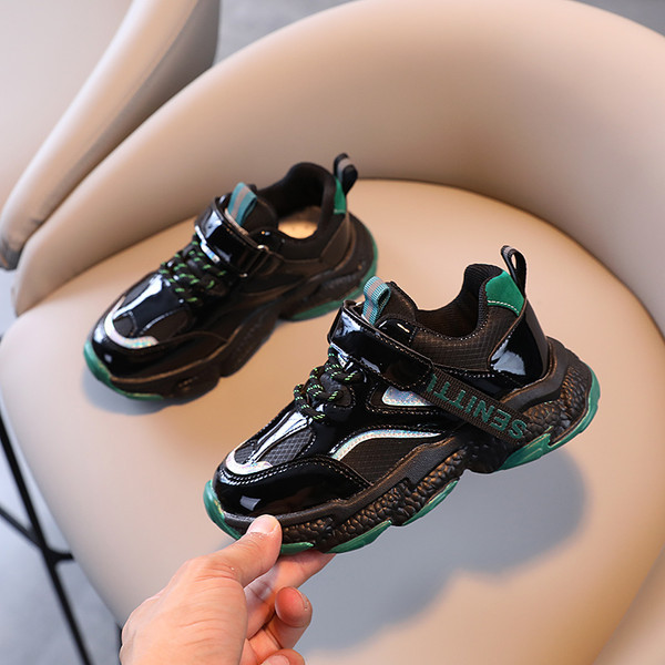 Fűzős gyerekcipő fiúknak és lányoknak