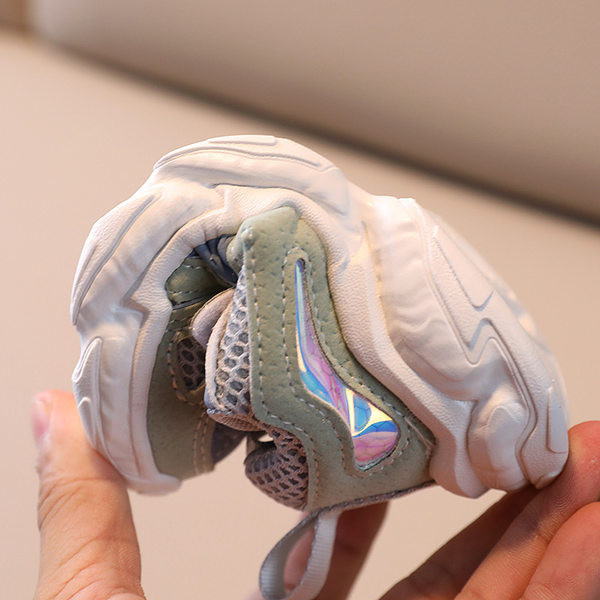 Öko bőrből készült őszi tornacipő fiúknak vagy lányoknak