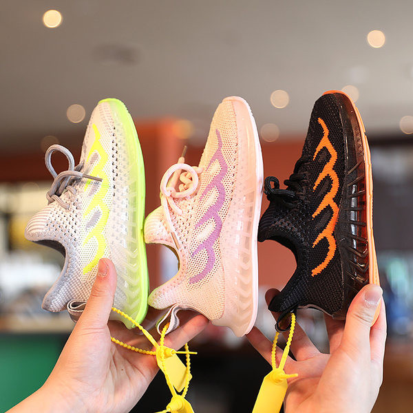 Sport vászon tornacipő fűzős