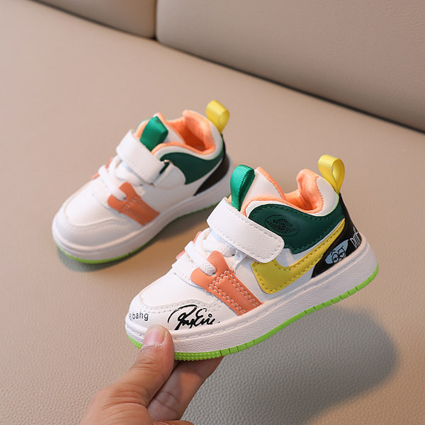 Öko bőrből készült, mintás őszi tornacipő