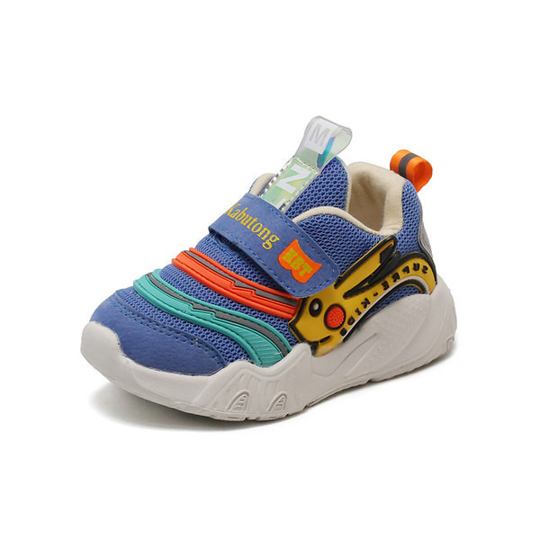 Παιδικά αθλητικά παπούτσια με χρωματιστό μοτίβο σε τρία χρώματα