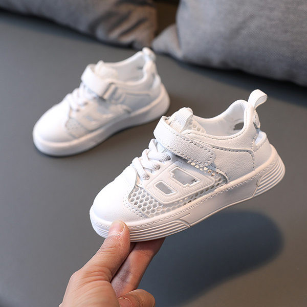 Öko bőrből és hálós anyagból készült gyerekcipő