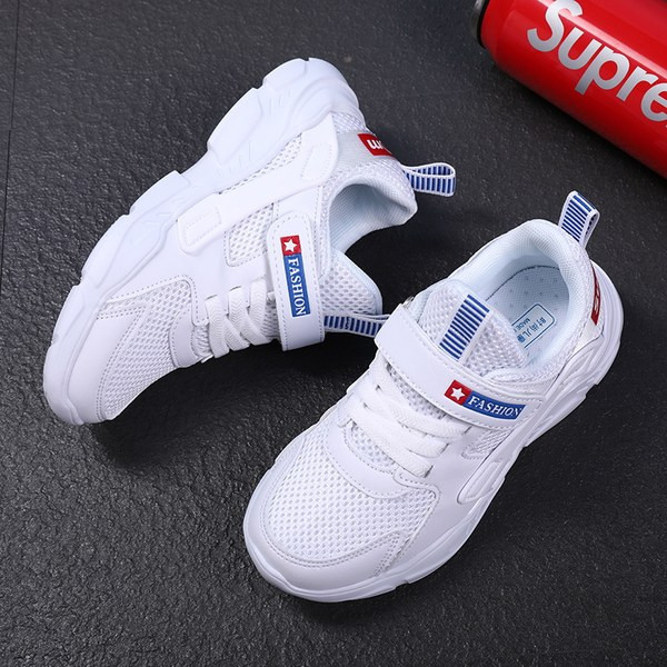 Napi lélegző gyerekcipők fehér és fekete színben fiúknak