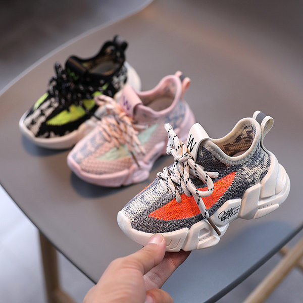 Tavaszi-őszi tornacipő fiúknak vagy lányoknak durva talppal