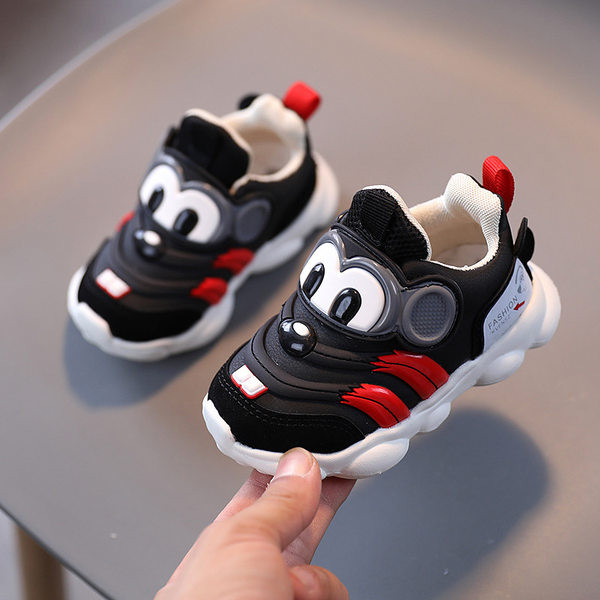 Vaikiški sportbačiai berniukams ir mergaitėms su 3D elementu