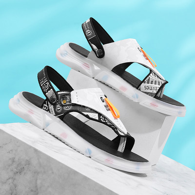 Ανδρικά σανδάλια ανάμεσα στα δάχτυλα