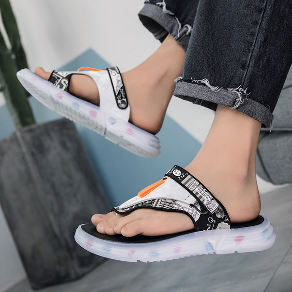 Ανδρικά σανδάλια ανάμεσα στα δάχτυλα