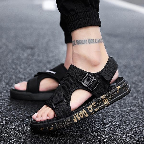 Ανδρικά αναπνεύσιμα σανδάλια με αγκράφα