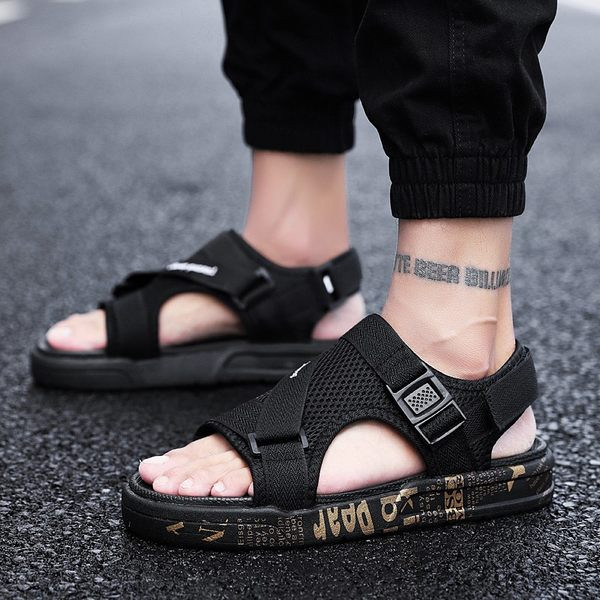 Ανδρικά αναπνεύσιμα σανδάλια με αγκράφα