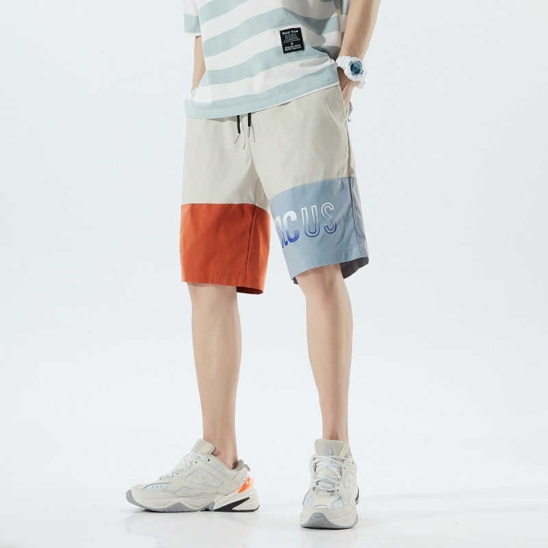 Férfi sport- és alkalmi rövidnadrág felirattal