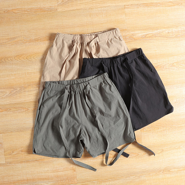 Ανδρικό σορτς για το καλοκαίρι με κορδόνια