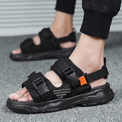 Ανδρικά casual σανδάλια με επιγραφές και αγκράφες