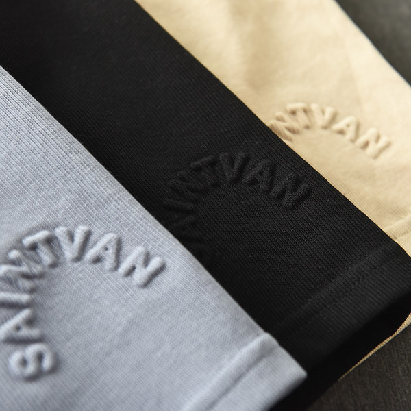 Vīriešu bikses ar elastīgu jostasvietu un mežģīnēm