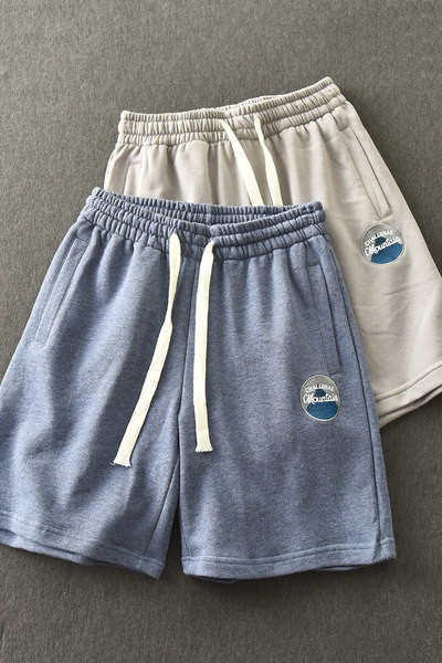 Ανδρικό σορτσάκι με κορδόνια και στάμπα