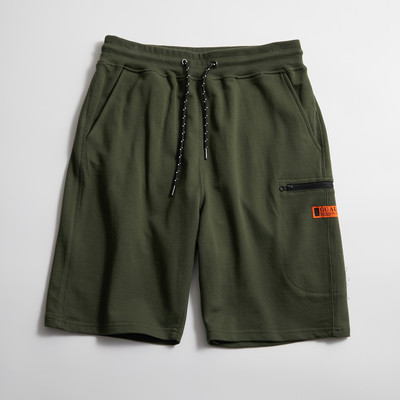 Ανδρικό καλοκαιρινό παντελόνι με μήκος 3/4 και τσέπες