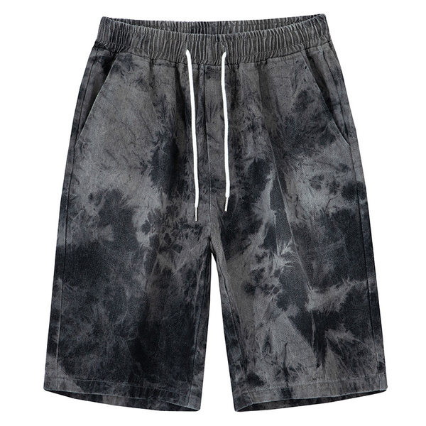 Ευρύ μοντέλο ανδρικού παντελονιού με μήκος 3/4