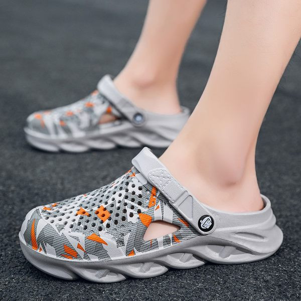 Ανδρικά χρωματιστά σανδάλια σε τρία χρώματα