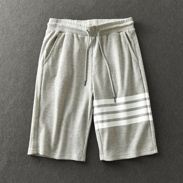 Férfi rövidnadrág megkötővel és elasztikus derékkal