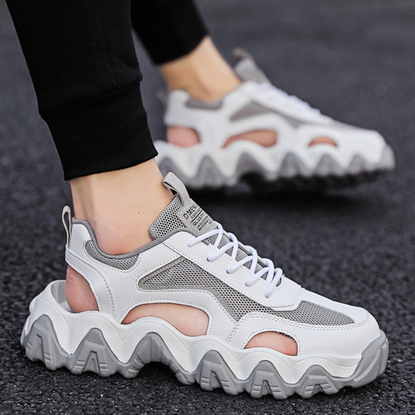 Μοντέρνα σανδάλια με κορδόνια