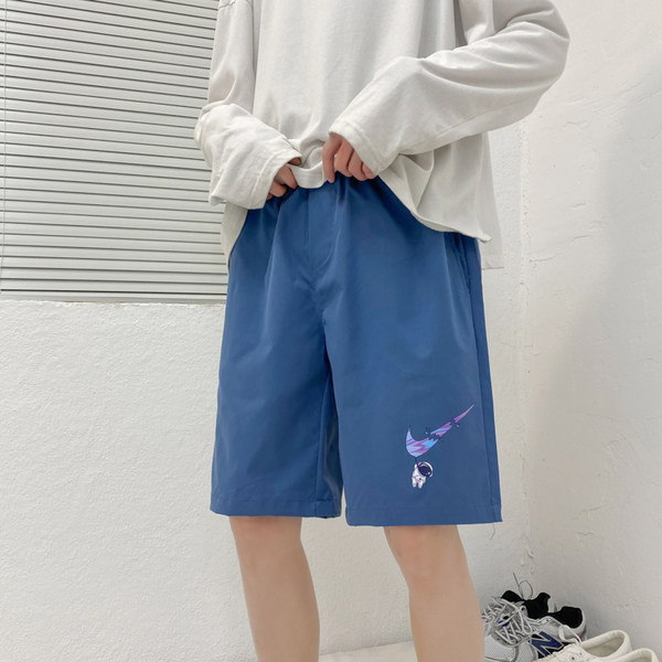 Alkalmi férfi rövidnadrág színes rátéttel