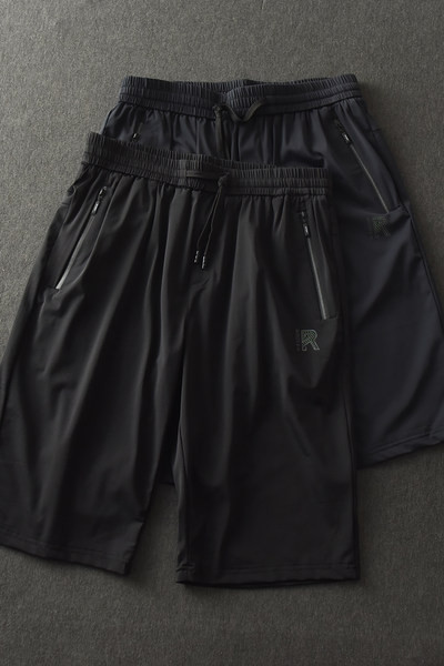 Fekete nyakkendős férfi rövidnadrág új modellje