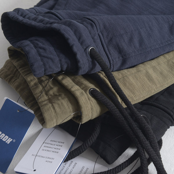 Alkalmi férfi rövidnadrág gumírozással