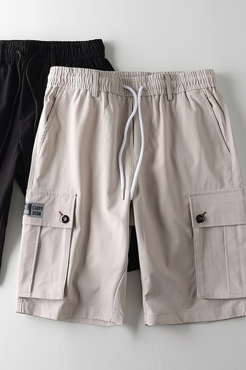 Ανδρικό παντελόνι casual με μεγάλες τσέπες και μήκος 3/4