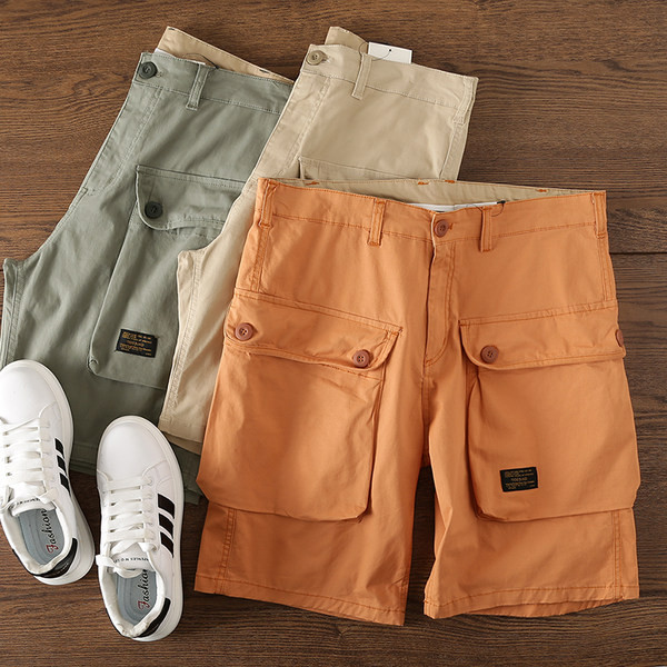 Ανδρικό παντελόνι 3/4 με μεγάλες τσέπες