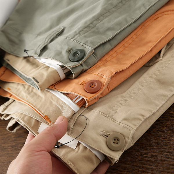 Ανδρικό παντελόνι 3/4 με μεγάλες τσέπες