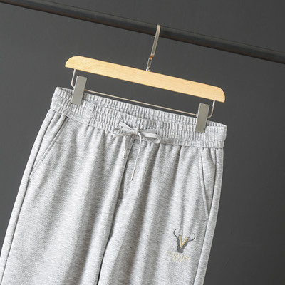 Casual ανδρικό παντελόνι 3/4 με απλικέ - δύο μοντέλα