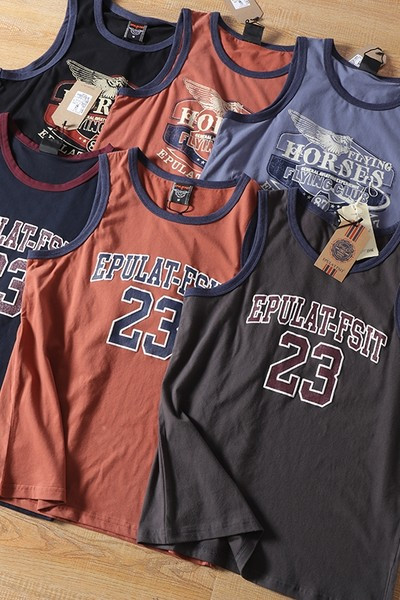 Καθημερινή ανδρική αμάνικη μπλούζα με απλικέ - δύο μοντέλα