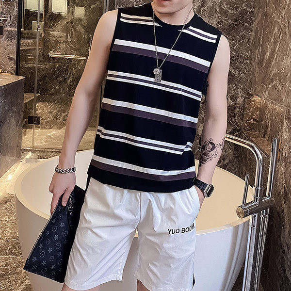 Ανδρική ριγέ αμάνικη μπλούζα με οβάλ λαιμόκοψη