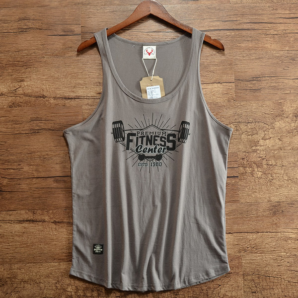 Καθημερινή ανδρική αμάνικη μπλούζα με απλικέ και λεπτά τιραντάκια