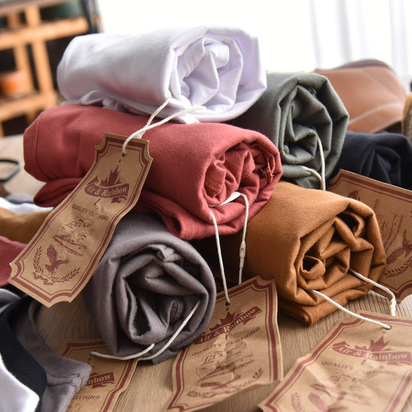 Ανδρική καλοκαιρινή αμάνικη μπλούζα με λαιμόκοψη και κέντημα