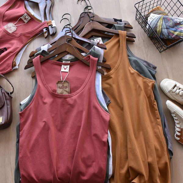 Sima modell férfi egyszínű modell vékony pántokkal