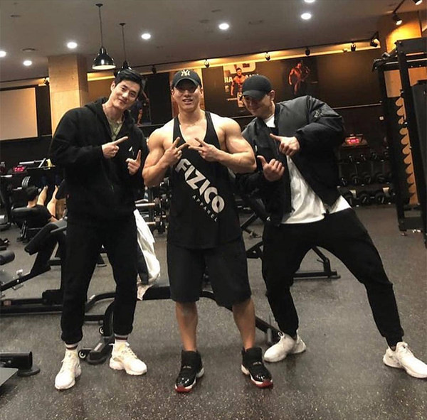 Meeste sporttank - kaks mudelit