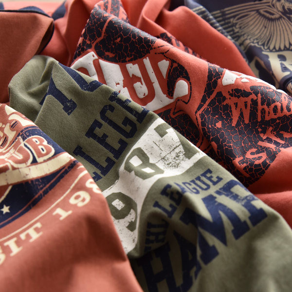 Ανδρική αμάνικη μπλούζα με απλικέ χρώμα και οβάλ λαιμόκοψη - δύο μοντέλα