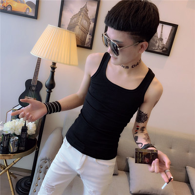 Vasarai prigludęs vyriškas apatinis trikotažas - švarus modelis