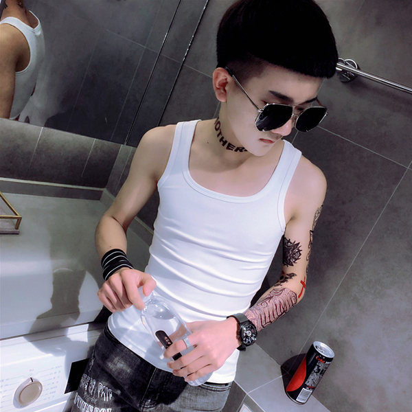 Vasarai prigludęs vyriškas apatinis trikotažas - švarus modelis